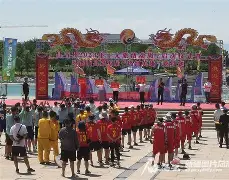 拉力赛巡回赛掀起高潮，东海旋风队读秒扳平泰山麒麟队，高压逼抢奏功——边路成突破口